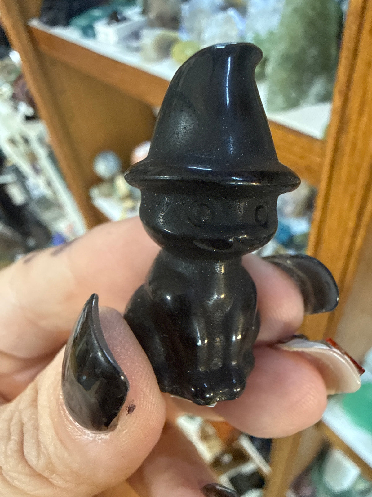 Small Witchy Cat Carving