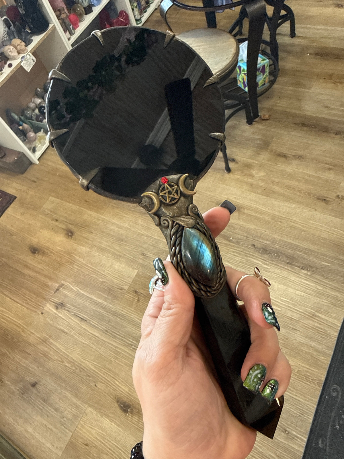 Obsidian Scrying Mirror
