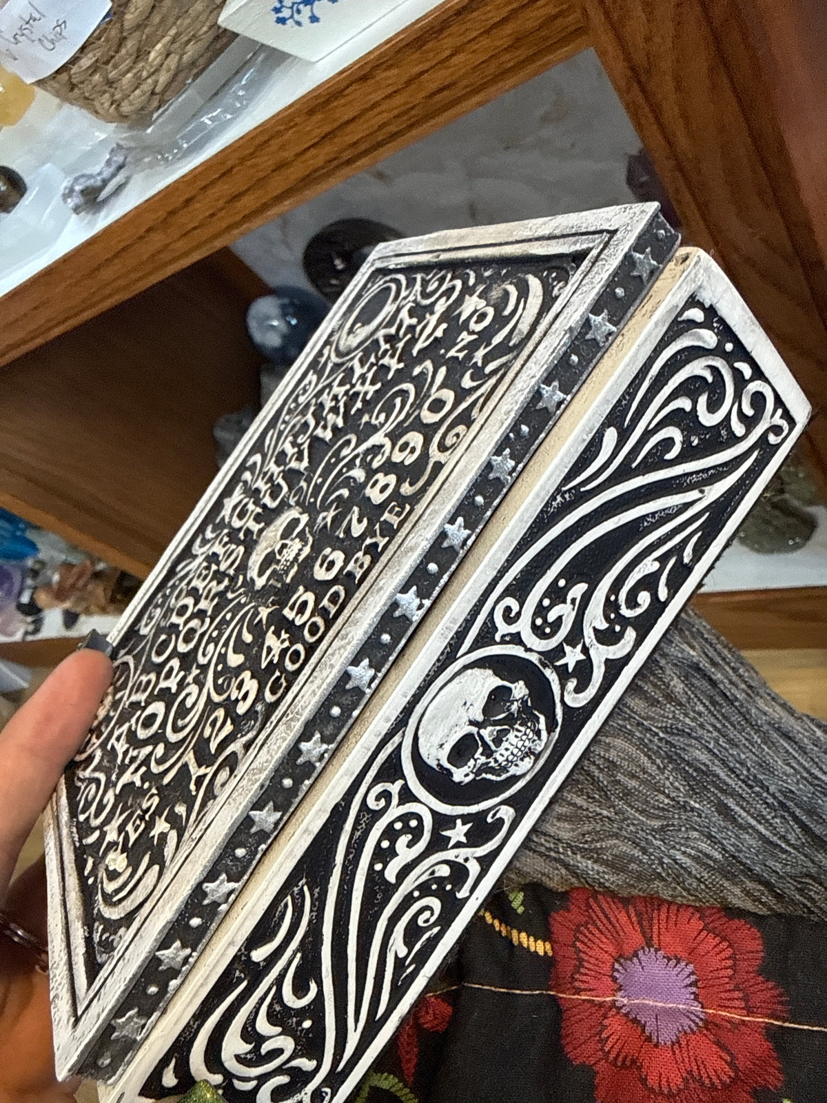 Ouija ceramic box with planchet