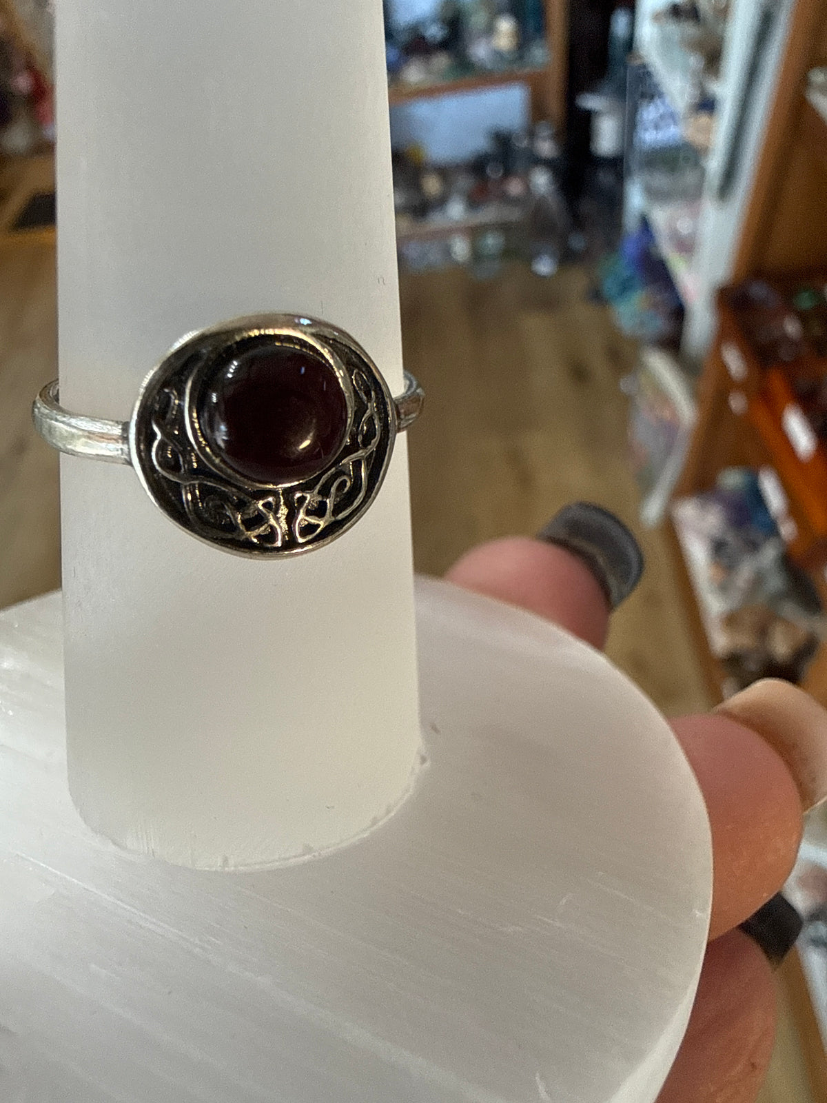 Celtic Cherry Amber size 9